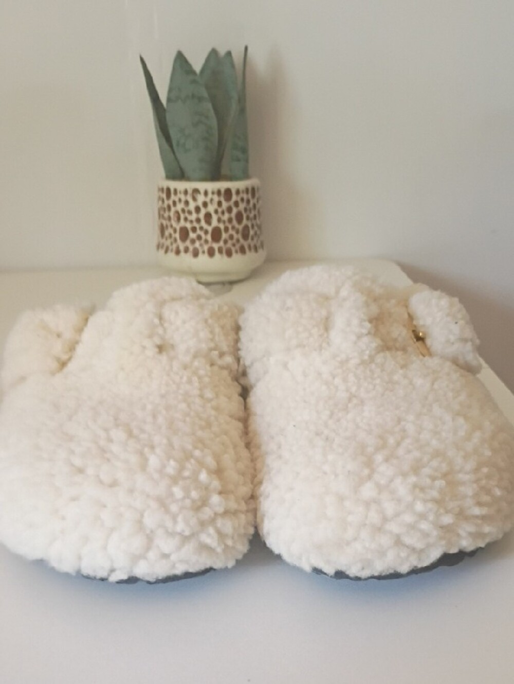Birkenstock Boston Teddy clogs in the eggshell shearling colorway size 39 US 8 - Picture 7 of 10